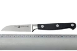 Zwilling J.A. Henckels Professional "S" Paring Knife 9 Cm (3") -Kitchen Knives Store ZW31020 090 04 zwilling professional s 31020 090 groentemes d4